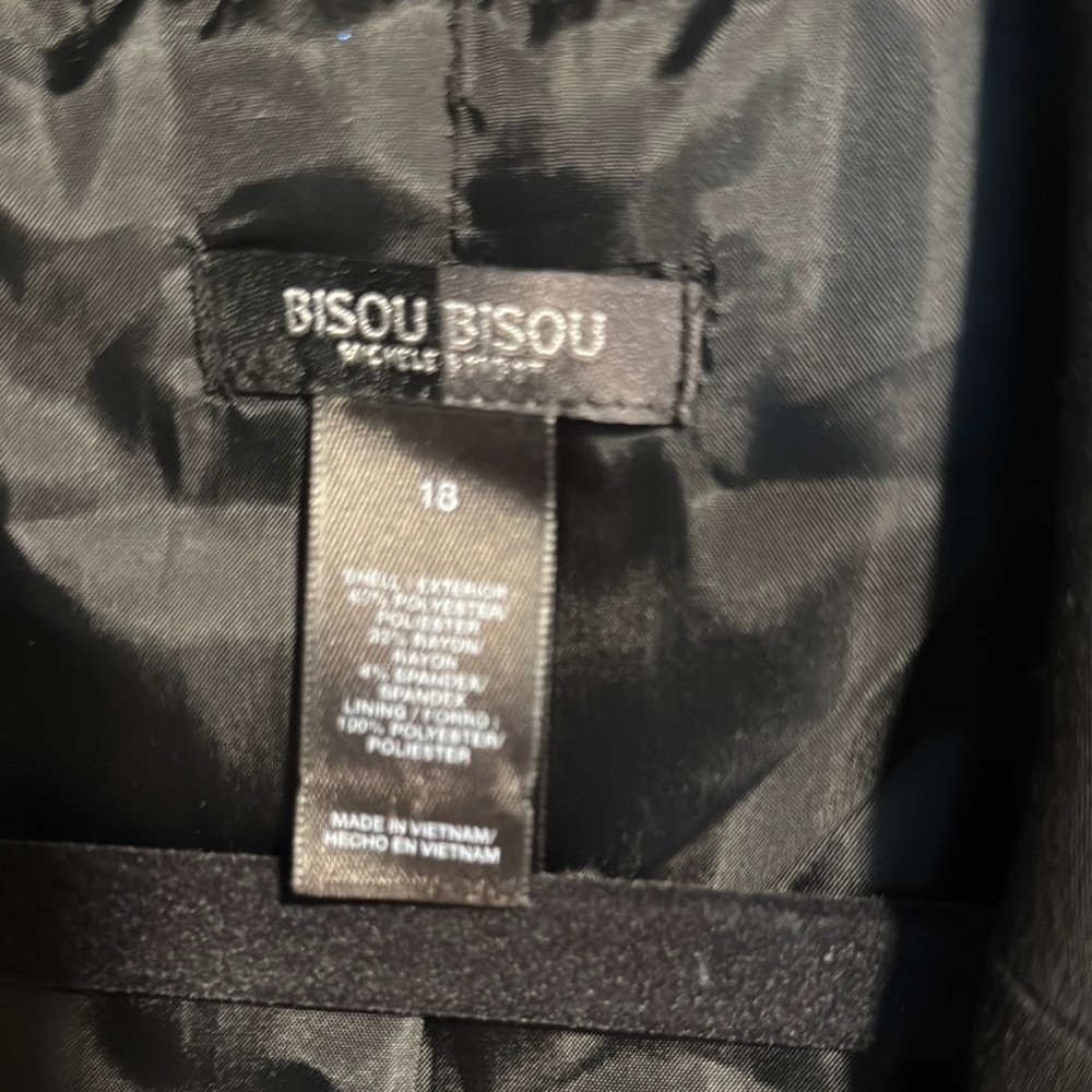 Bisou Bisou Black Trench Coat - Picture 2 of 3